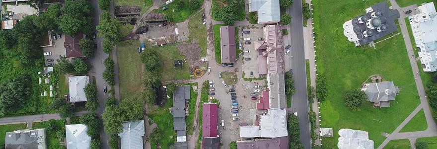 В Великом Новгороде обнаружили остатки церкви XIV века. Возможно, она поможет найти Немецкий двор